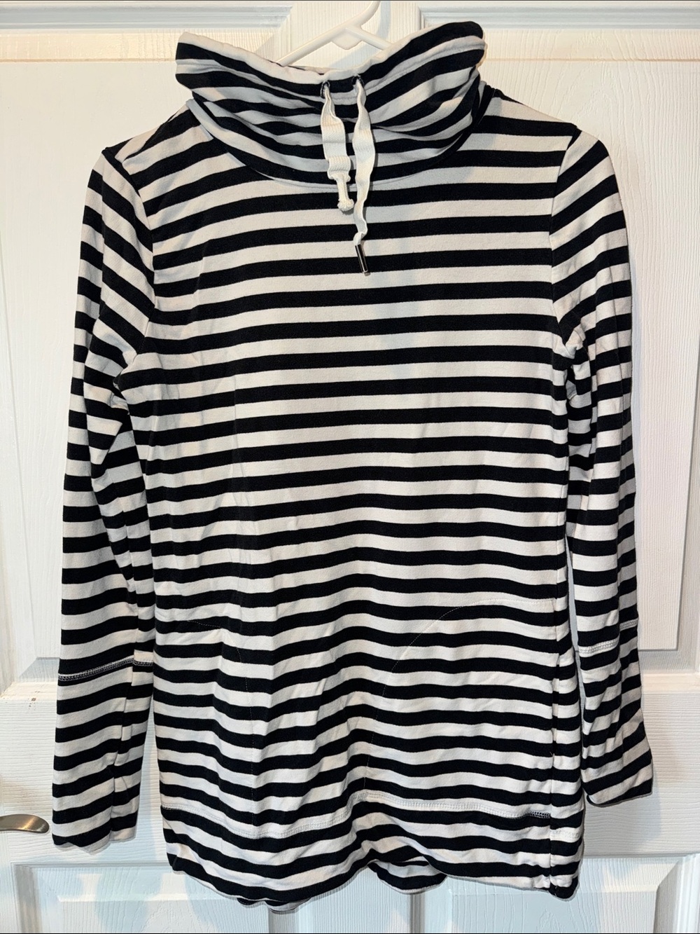 Merona Black & White Striped Funnel Neck Top with pockets